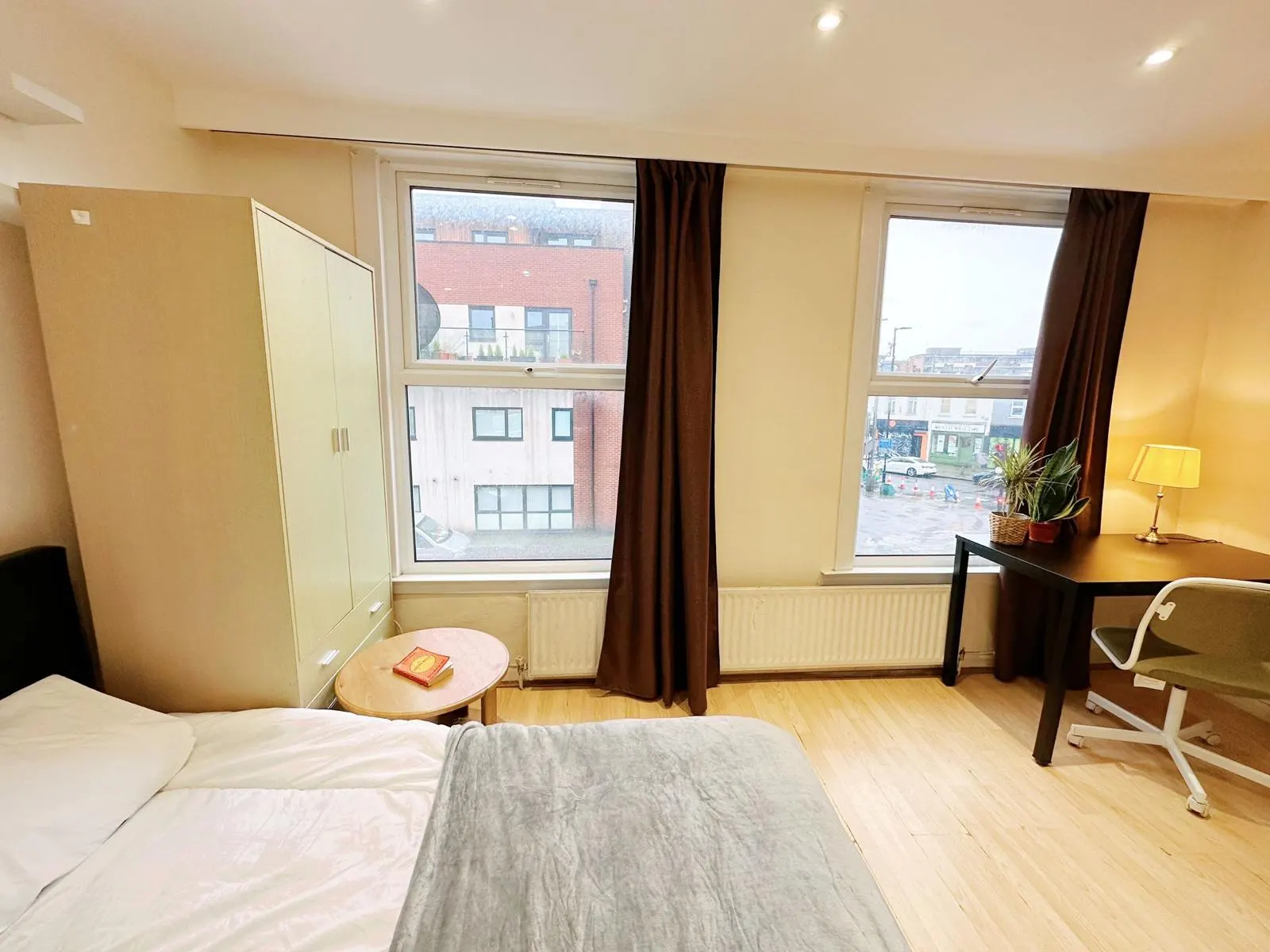 Double room near CANADA WATER